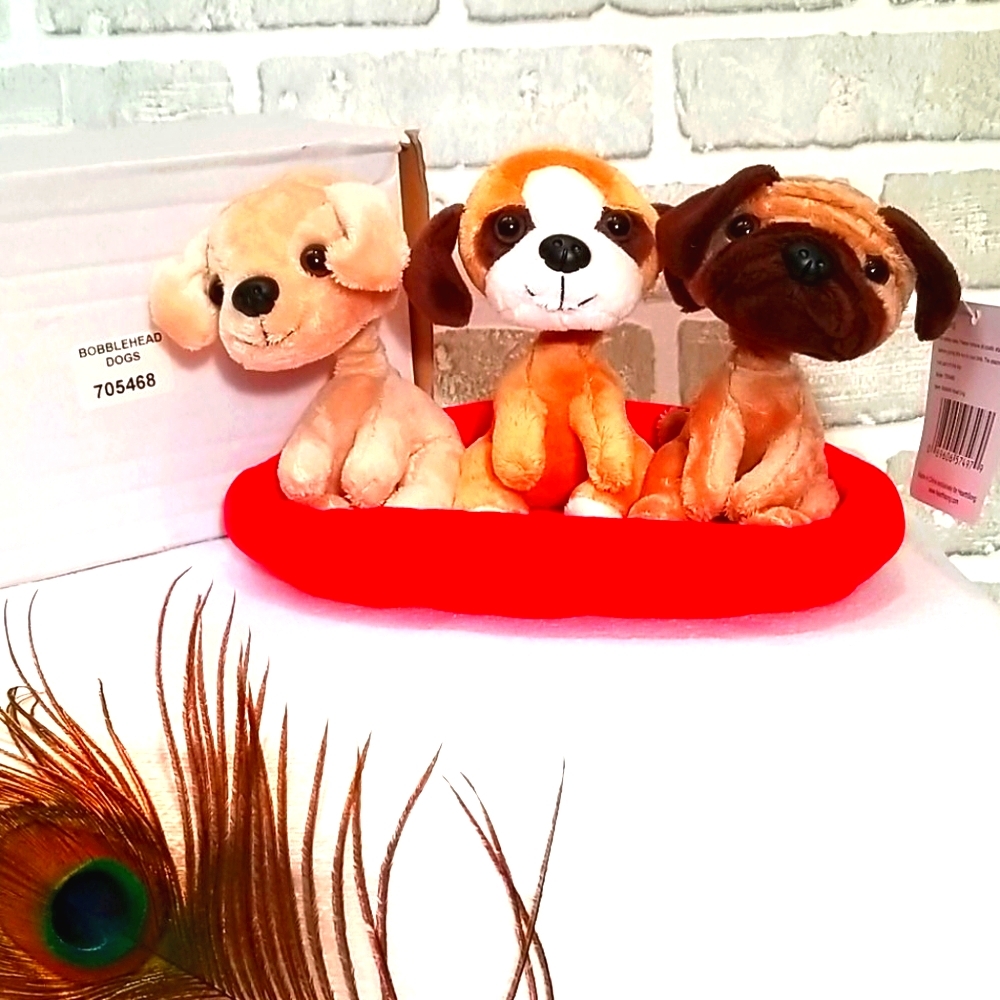 Bobblehead Plush Puppies on Dog Bed NWT